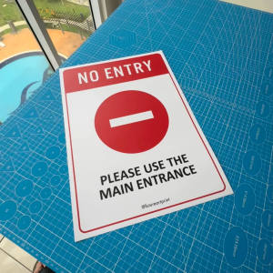No Entry Please Use The Main Entrance. Sign Label Notice Signage. Laminated Waterproof Scratch Resistant. Suitable for Indoor and Outdoor.