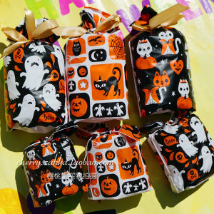 Halloween Gift Bags with Butterfly Knots Snack Cookie Candy Bags Student Present Wrappers 50 Pieces Non-Biodegradable Plastic