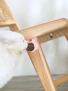 Rotatable Crab Design Cats Grass Mint Catnip Balls Snacks Treats Rotating Pets Fun Toys Mainan Makanan Kucing 猫零食 猫玩具