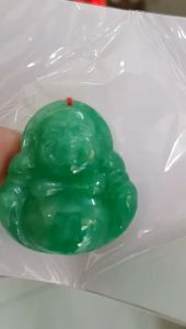 Mặt dây chuyền Nữ Phật Di Lặc bụng tròn Đá Ngọc Cẩm Thạch Xanh tươi đều đẹp Size C40mm x N37mm x S12mm Anh Chị bọc Vàng đeo đẹp có 750k ạ