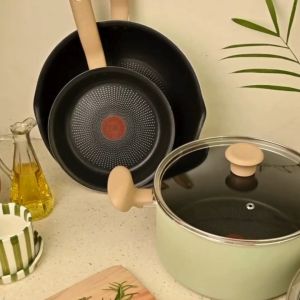Tefal So Matcha Stewpot 24cm + Lid Non stickNo.1 Cookware* PFOA Free  for all stoves easy to clean 32K resistant