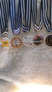 [FREE BOX] Medali Custom Akrilik/Kado Valentine/Hadiah Wisuda Ulang Tahun Pacar 1 Hari Jadi COD Seluruh Indonesia