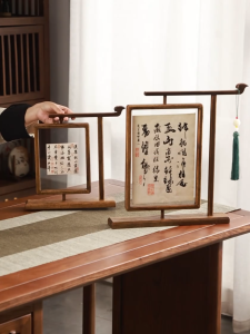 กรอบรูปไม้สักหมุนได้แบบเฉพาะตัว กรอบรูปครอบครัว กรอบรูปแนวตั้ง ขาตั้งของขวัญ ขาตั้งรูปตั้งโต๊ะ ป้ายโฆษณา