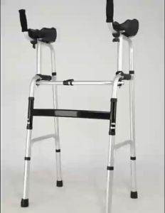 เครื่องช่วยเดิน 4 ขาสำหรับผู้สูงอายุ แบบเบา อัมพาต ครึ่ง ซีกแขน ขาท่อน ล่าง อุปกรณ์ ฝึกฟื้นฟู วอลล์ค เกอร์อลูมิเนียม