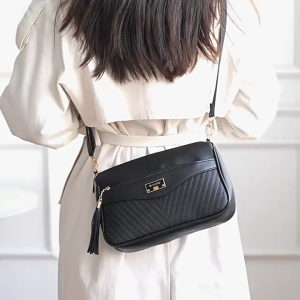 PU Leather Messenger Bag for Women Fringed Multi-compartment Large-capacity Single-shoulder Lightweight Casual Bag