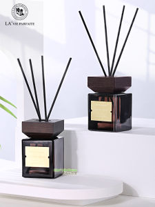 LaVie Parfaite Home Fragrance Set Black Bottle Essential Oil Aromatherapy Gift Box Wooden Stick Air Purifying 2160 Hours Lasting