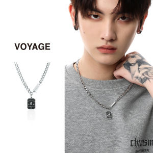 Black Lucky Charm Pendant Necklace Mens Trendy Unique High-End Sweatshirt Clavicle Chain Boys Accessories Fashion Jewelry