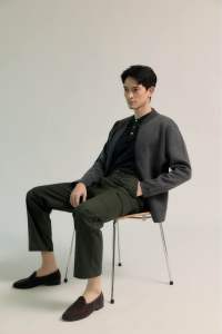 Thesilverneedle - merino wool and cashmere knit sweater (2สี ดำ/เทา) แจกเกตแขนยาวผ้านิตติ้ง