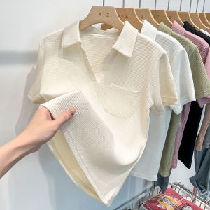เสื้อยืดคอโปโลหลวมๆ ทรงเข้ารูปแขนสั้นสำหรับผู้หญิงในช่วงฤดูร้อน เสื้อผ้ากันแดดผ้าฝ้ายสีพื้นสไตล์ทำงาน