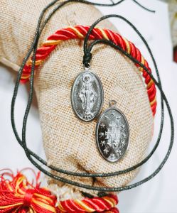 Miraculous Medal of Mama Mary From Italy Silver Metal (Med.) 0.75X 1.35 inch.