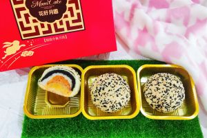 3Q Flaky Mooncake Homemade 1pcs (120g+-)⚠️NO mooncake box⚠️台式3Q酥皮月饼 散装