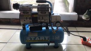 Máy Nén Khí Giảm Âm Không Dầu Đài Loan START ST0612 (12 lít) - Bảo Hành 12 Tháng