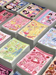 ชุดติดโทรศัพท์มือถือแบบกันน้ำสำหรับเด็กผู้หญิง ลายตัวละครการ์ตูน ลายติดกระดาษโน๊ตแบบไม่ซ้ำ กิจกรรม DIY