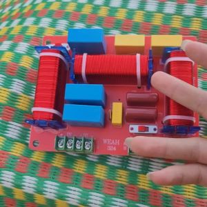 GIÁ 1 CÁI - MẠCH PHÂN TẦN PHUN ĐÔI BASS 30 40 - PHÂN TẦN 2 BASS 1 TREBLE - MẠCH PHÂN TẦN 3 LOA - PHÂN TẦN LOA KÉO