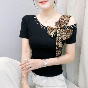 Yimei 2025 áo hở vai cổ chữ V Tay Ngắn Mới Mùa Hè với áo ruy-băng trang trí ba chiều hoa văn da báo giảm béo thời trang nữ