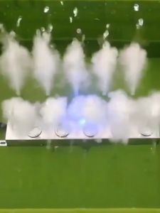 เครื่องพ่นหมอกอัลตร้าโซนิค เครื่องทำหมอก 4/6/10 หัวฉีด เหมาะสำหรับใช้ในสระน้ำสวนและหิน สามารถใช้เป็นอุปกรณ์เสริมความชื้นอุตสาหกรรม