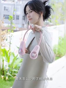 Sanrio 2400mAh คอสามเกียร์ USB ชาร์จ Kuromi Cinnamoroll Pochacco FY04 พัดลม 100% พัดลม ลม น้ำหนัก สวยงาม คล้องคอสามเกียร์ สำหรับเข้าชมเครื่องดื่ม USB