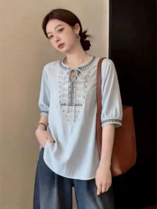 Áo Sơ Mi Tay Ngắn Thiết Kế Giảm Cân Vintage Thêu Mới Hè cho Phụ Nữ Size Lớn có Chi Tiết Dây Kéo
