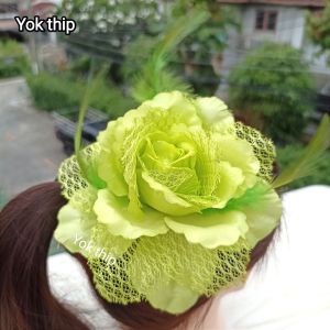 ขนาดดอก 13cm. ดอกไม้ประดิษฐ์ ติดผม กิ๊บดอกไม้กุหลาบ ขนนก  เครื่องประดับผม แฟชั่น ฟ้อนรำวง ย้อนยุค ชุดไทย