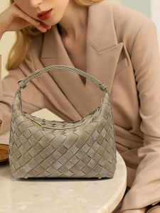 High Quality Leather Pillow Shaped Underarm Bag Stylish Versatile Lightweight Luxury Single Shoulder Crossbody Handbag for Women