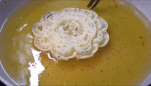 Khuôn Bánh Nhúng Inox Kiểu Thái Lan Hình Hoa Mai Size 10cm Chất Liệu Inox Cao Cấp An Toàn Cho Sức Khỏe