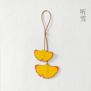Original Handmade Genuine Leather Ginkgo Leaf Keychain Pendant Maple Leaf Car Decoration Artistic Scrapbooking Hanging Ornament Gift