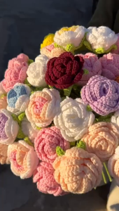 SG STOCK Specool® Rose/Sunflower/Tulip/Daisy Crochet Flower Handmade Knitted Flower Bouquet Gift Home Office Decoration /Teachers Day Gift /Birthday Gift/Friend Gift