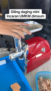 H01Mesin penggiling daging 350w 350 W ORI 100% ALAT PERALATAN GILING PUR VOER SAYURAN KACANG PENGHALUS PELET AYAM IKAN MAKANAN BISA BUAT DIMSUM SOMAY BASO PELUMAT PENGHANCUR MIE KUE MEAT GRINDER MACHINE memungkinkan Anda untuk menciptakan campuran daging