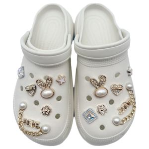 Fashionable Crocs Jibbitz Charms Diamond Studded Rabbit Ears Shoe Buckle Detachable Metal Shoe Chain Decoration for Crocs
