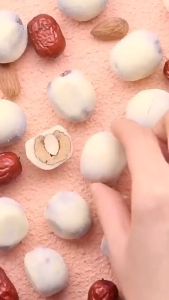 Fasimiyu พุทราไส้วอลนัท พุทรานมชีส พุทราจีนสอดไส้อัลมอนด์ นมสดเคลือบพุทราจีน 250กรัม ซินเจียงอินทผลัมสีแดงบรรจุแยกต่างหากขนมขนาดเล็กพุทรานม 杏仁奶枣 ขนมปีใหม่ ขนมจีน