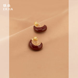 Fashionable Small Batch Design Red Ear Cuff No Piercing Required Geometric Shape Alloy Ear Studs for Women Fresh Outlined