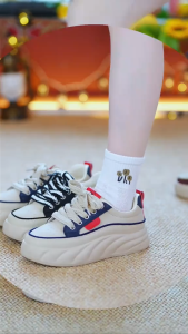 Giày Sneaker Nữ Đế Bánh Mì Cao Tăng Chiều Cao – Giày Thể Thao Nữ Êm Nhẹ Dễ Phối D015