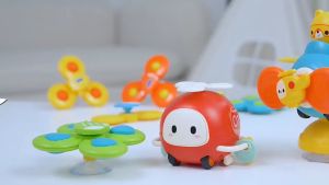 LYZRC New Suction Cup Rotary Baby Table Chair Childrens Removable Inertial Car Bath Cartoon Fingertip Gyro Toy