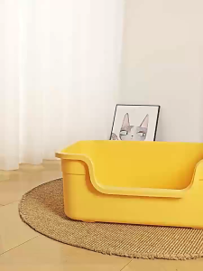 กล่องทรายสำหรับแมวที่มีขอบสูง ขนาดใหญ่มาก พร้อมส้อมเก็บทรายสำหรับแมว หลากสีมีสองขนาดให้เลือก CW51