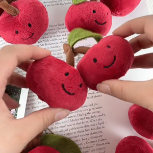 Gantungan Kunci Tas Boneka Cherry Karakter Kartun Buah Ceri Plushie Key Chain Bag Charm