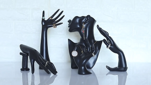 O-KAY Resin Hand Mannequin Jewelry Bracelet Ring Display Stand Organizer