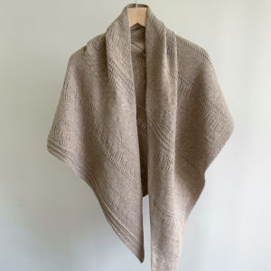XUELINLU | Fashionable Retro Wool Knit Shawl with Large Triangle Design