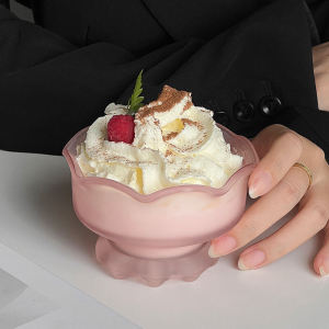 Ins Style Glass High Footed Dessert Cup Pink Flower Oats Bowl Ice Cream Yogurt Cup Breakfast Bowl with High Aesthetic Value