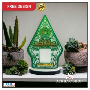 Plakat vandel wisuda TPQ SD SMP SMA bahan acrylic bebas desig