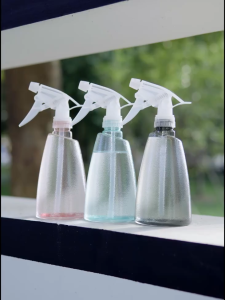(500ml) Flower watering can gardening watering can small watering can sprayer hand pressure flower spray bottle spray bottle