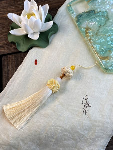 Floating Natural Boxwood Lotus Beige Tassel Pendant Chinese Ancient Style Mobile Phone Fan Pineapple Hat Tassel Ornament