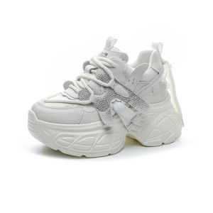 รองเท้าผู้หญิงพื้นสูงแบบสวมหัวกลมสไตล์ลำลอง ทรงหัวมน พื้นยาง ด้านในเป็นหนังแท้ สีแดง รองเท้าเดินทางแบบสวมหัวกลม