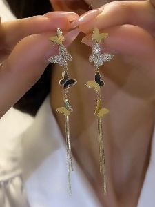 Elegant Silver Butterfly Tassel Earrings Womens Fashion Jewelry Fresh out New Style Zircon Needle Studs Luxury Sensation