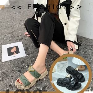 QXshop ล่าสุด รองเท้าแตะสวมผญสีพื้น 5 สีให้เลือก ความสวยคุย รองเท้าแตะแฟชั่น 2 สี ติดสัญลักษณ์ รูปร่างสวยที่ไม่ได้ต้องพักฟื้น