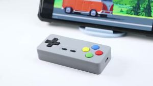 Retro GBA Console USB Hub 4-in-1 Expander 2 Type-C & 2 USB 2.0 Ports Classic Handheld Gaming Design for Mouse Keyboard