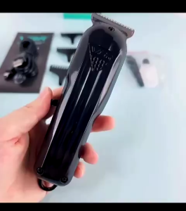 VGR V-982 Zero Adjustable Professional Rechargeable Hair trimmer Metal hair Trimmer V982