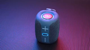 TG658 Bluetooth Speaker Portable Wirelress Soundbar FM Radio AUX TF Card Play Outdoor Fun Camping Riding Hiking Music Box