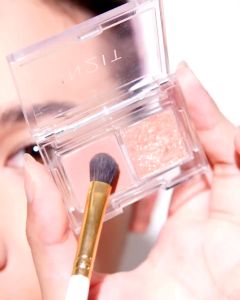 IN2IT ดูโอ้อายแชโชว์ Duo Jello Eye Shadow 2 ช่อง สีชัด ทาตาวิ้ง อายแชโดว์ ช่อง สีชัด