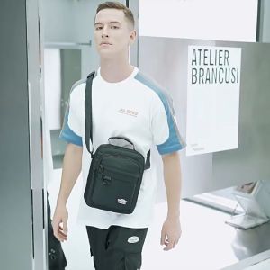 Trendy Hot Selling Men Water Resistant Crossbody Sling Bag Male Sling Bag Big Korean Korea Style