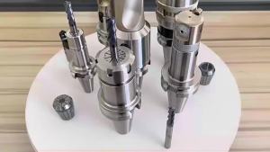High Precision 0.001 BT30 BT40 Knife Shank ER11 ER16 ER20 ER25 ER32 ER40 70 80 100L Tool Holder for CNC Machining Center Spindle